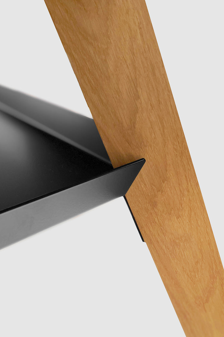<transcy>Tavolo alto Link and Think</transcy>